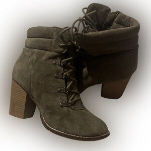 Women's Lace-Up Ankle Boots